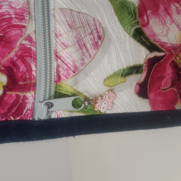 Handmade Mini Handbag - Picture 8 of 9